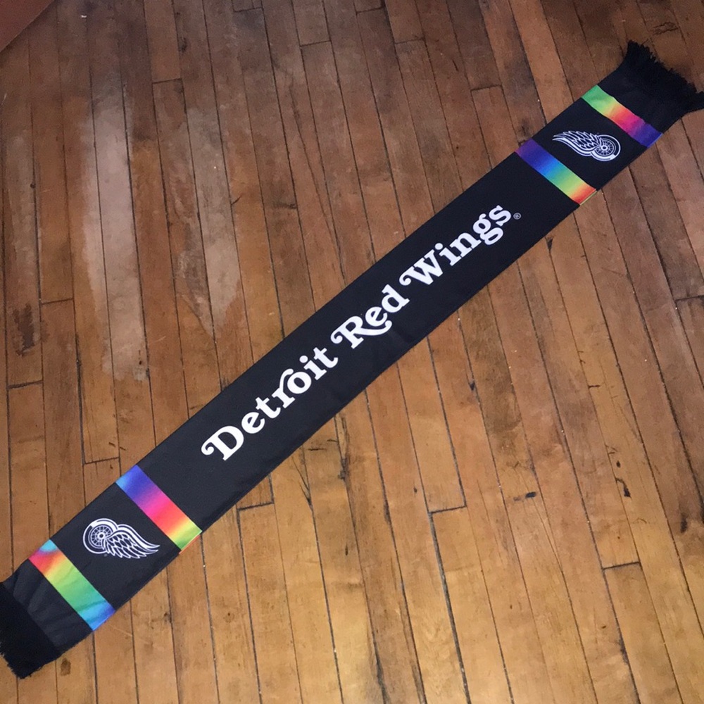 Detroit Red Wings Rainbow Accent‎ Scarf
